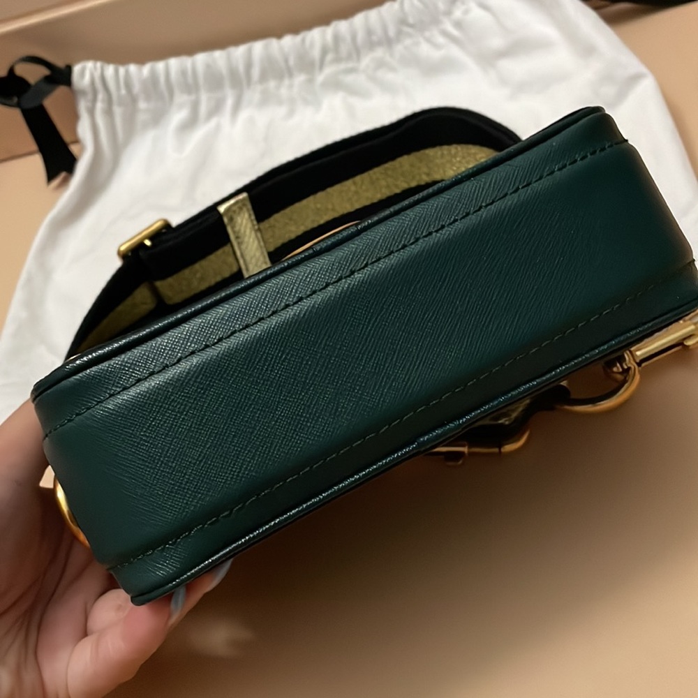 Sold❌✨Authentic Marc Jacobs Sequin Camera Bag✨ - Picture 8 of 17